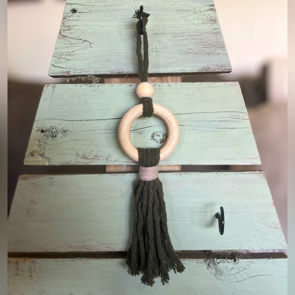 Christmas Tree Ornament // Hand Made Macrame